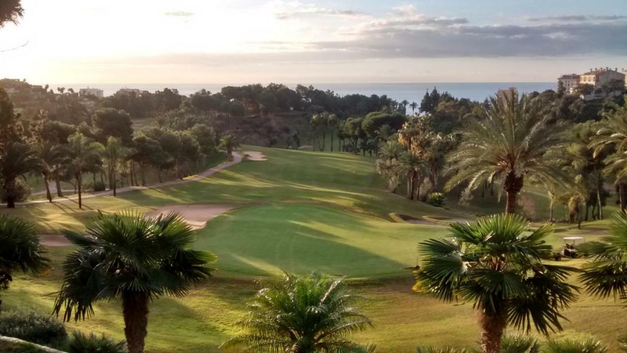 Magnificent Port-Beach 5* Luxury Residence Benalmádena Extérieur photo